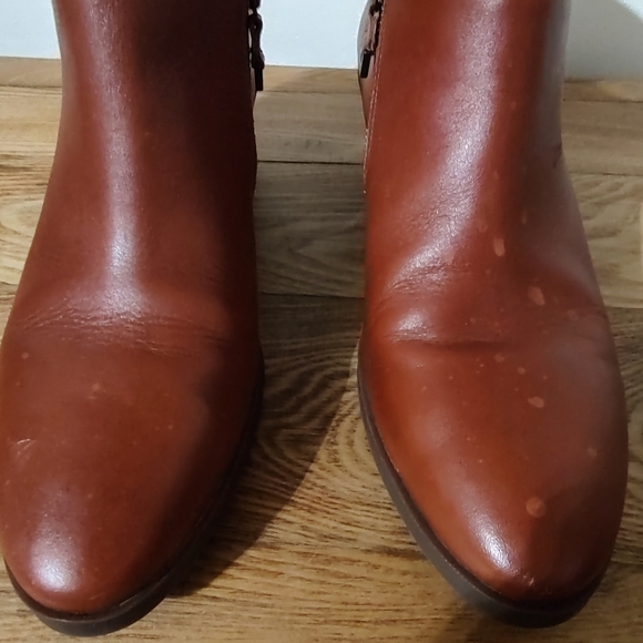 Vionic Leather Cecily Ankle Boots - Picture 13 of 15